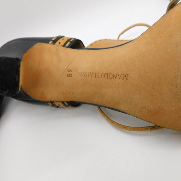 Manolo Blahnik Lace up heels - Picture 4 of 4